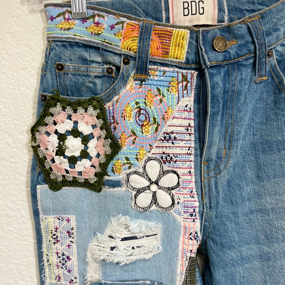 BDG Urban Outfitters Patchwork Jeans Size 24 - Picture 3 of 13